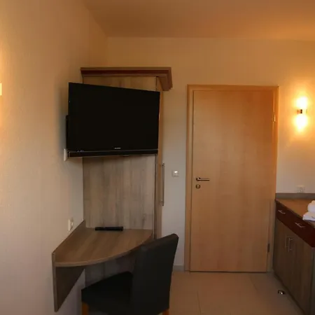 Zum Goldenen Bullen Hotel *